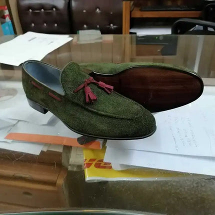Handmade men green suede moccasin, men tassel slip ons shoes, dress shoes mens