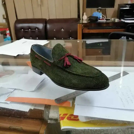 Handmade men green suede moccasin, men tassel slip ons shoes, dress shoes mens