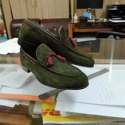 Handmade men green suede moccasin, men tassel slip ons shoes, dress shoes mens