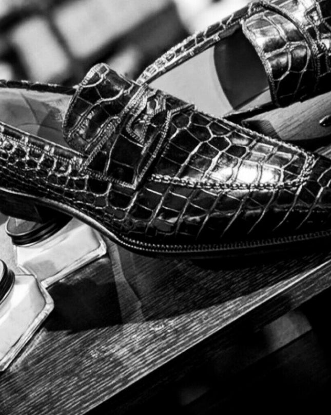 Handmade Men’s Black Almond Toe Crocodile Texture Leather Moccasin Dress Shoes